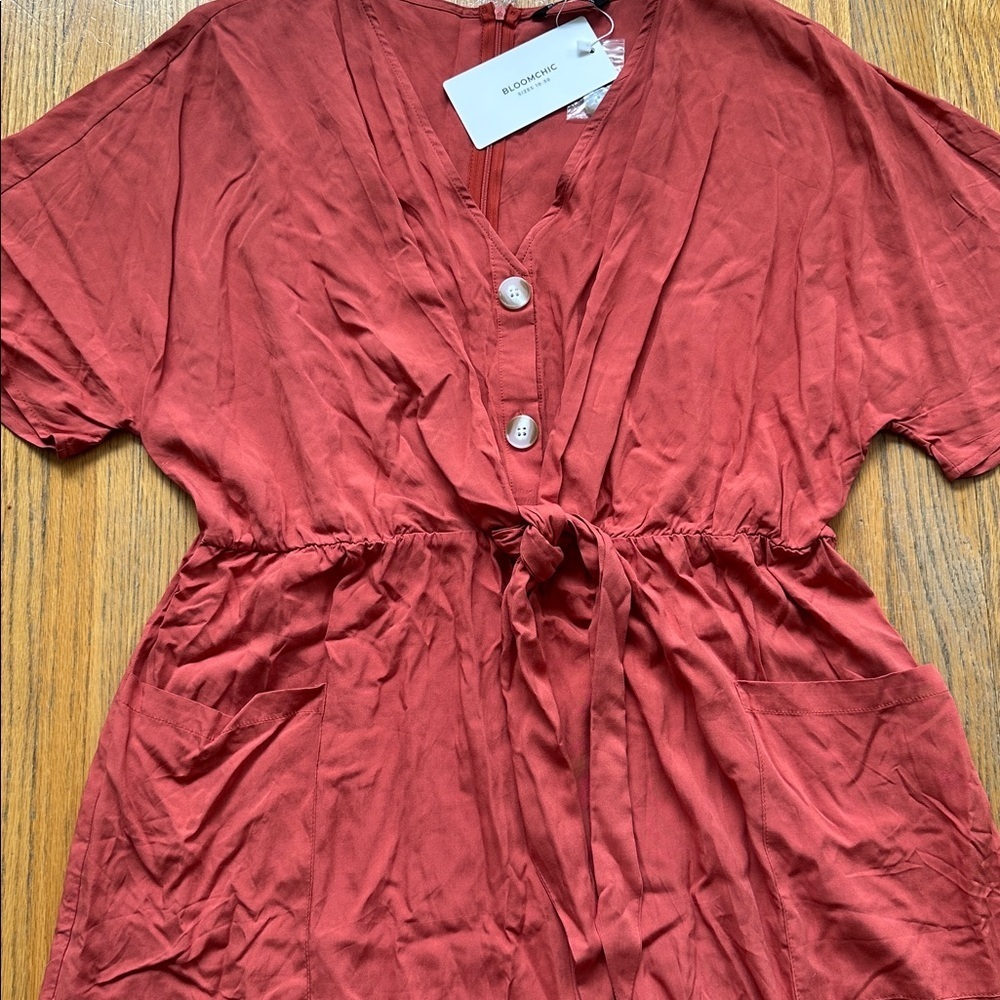 BloomChic Terracotta Button-Front Romper - Picture 3 of 7